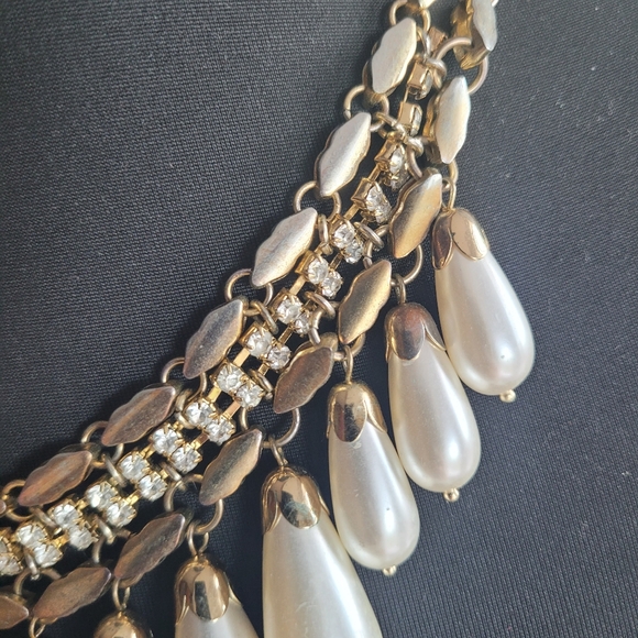 Necklace - Picture 2 of 3